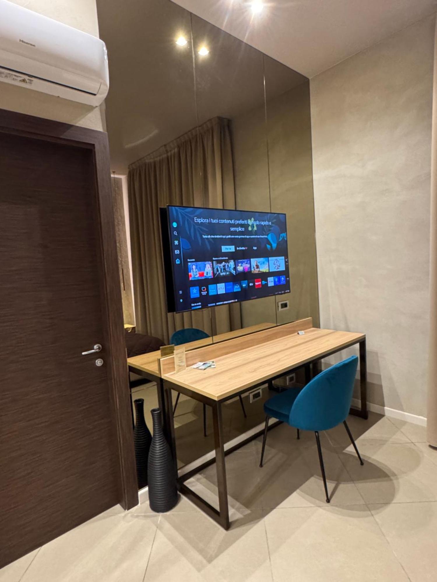 קאסרטה Tropicana Room מראה חיצוני תמונה