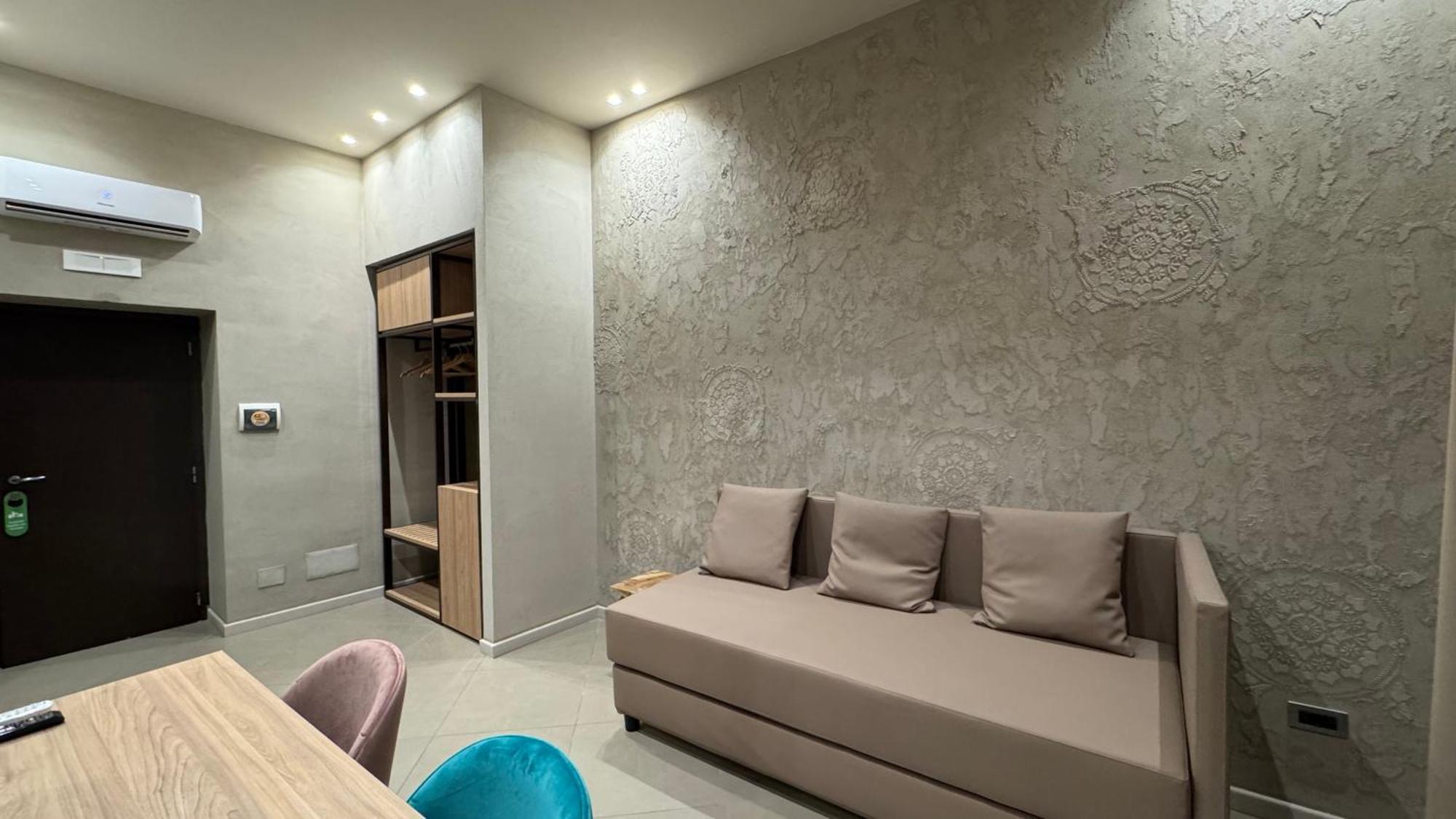 קאסרטה Tropicana Room מראה חיצוני תמונה
