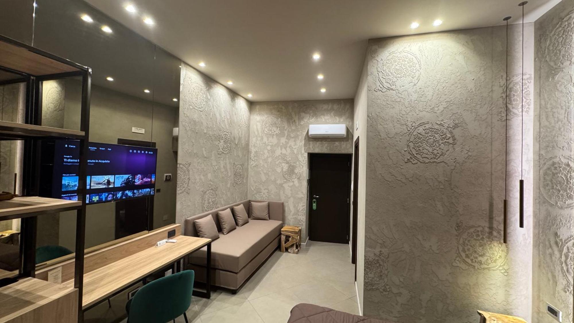 קאסרטה Tropicana Room מראה חיצוני תמונה