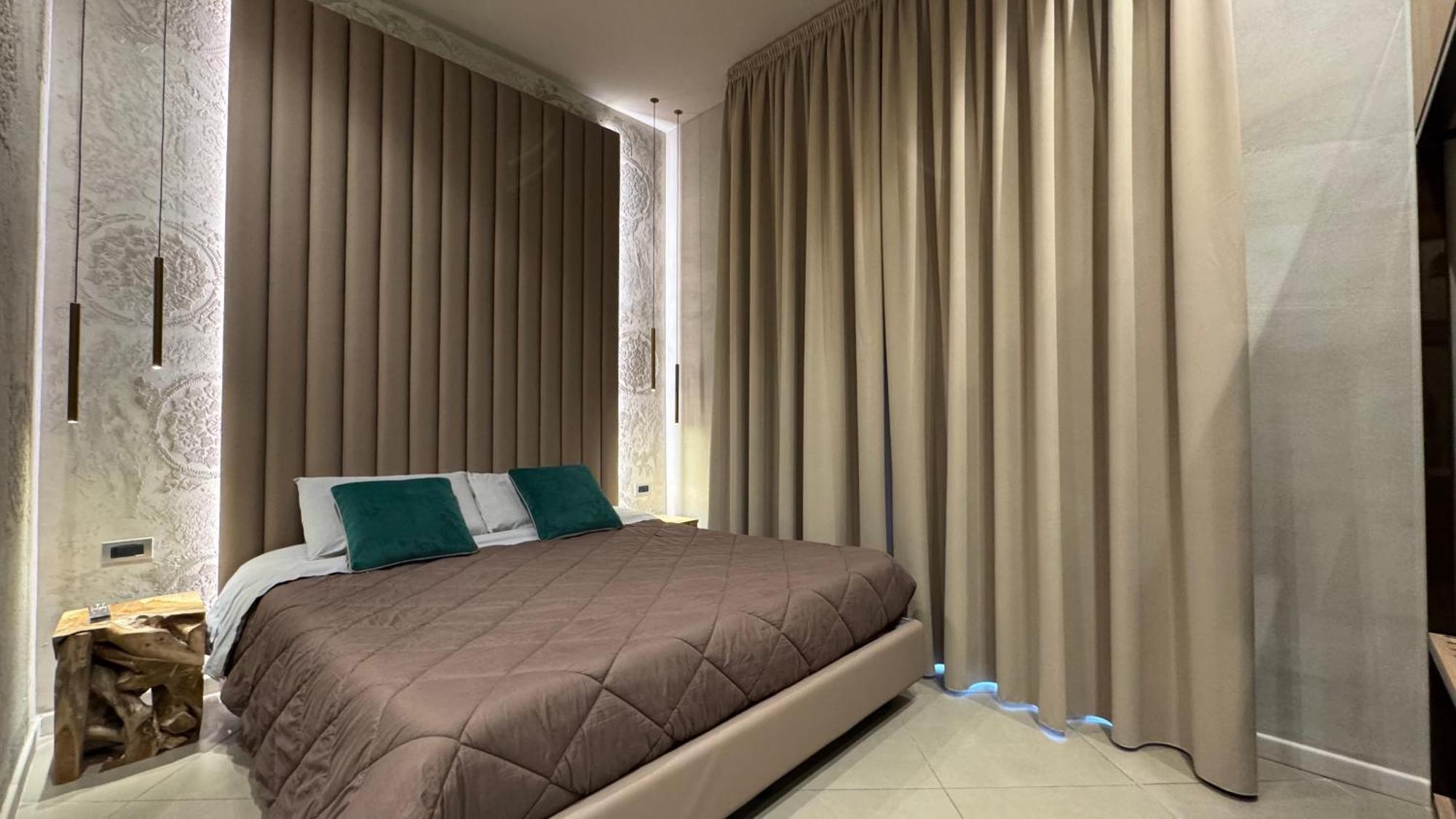 קאסרטה Tropicana Room מראה חיצוני תמונה