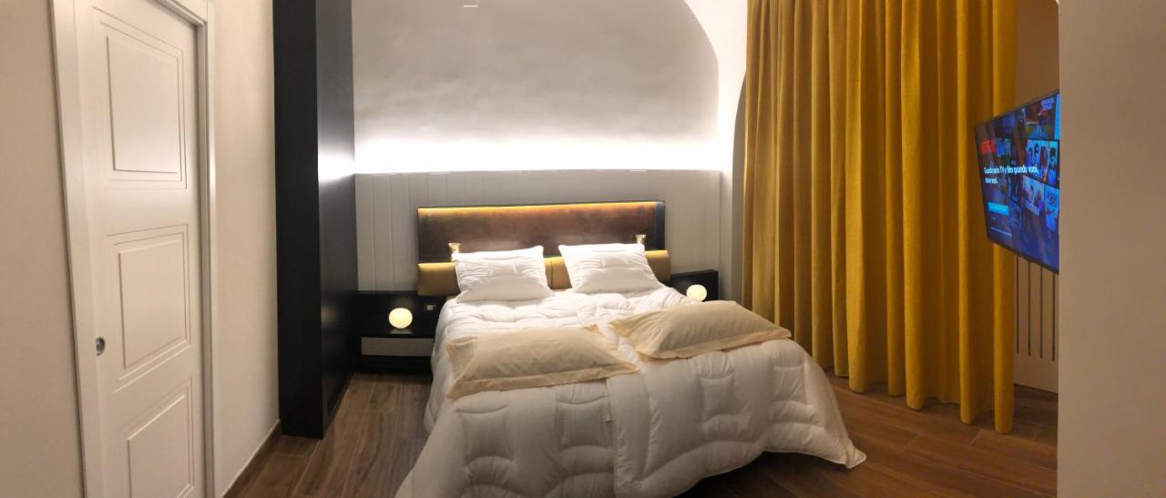 קאסרטה Tropicana Room מראה חיצוני תמונה