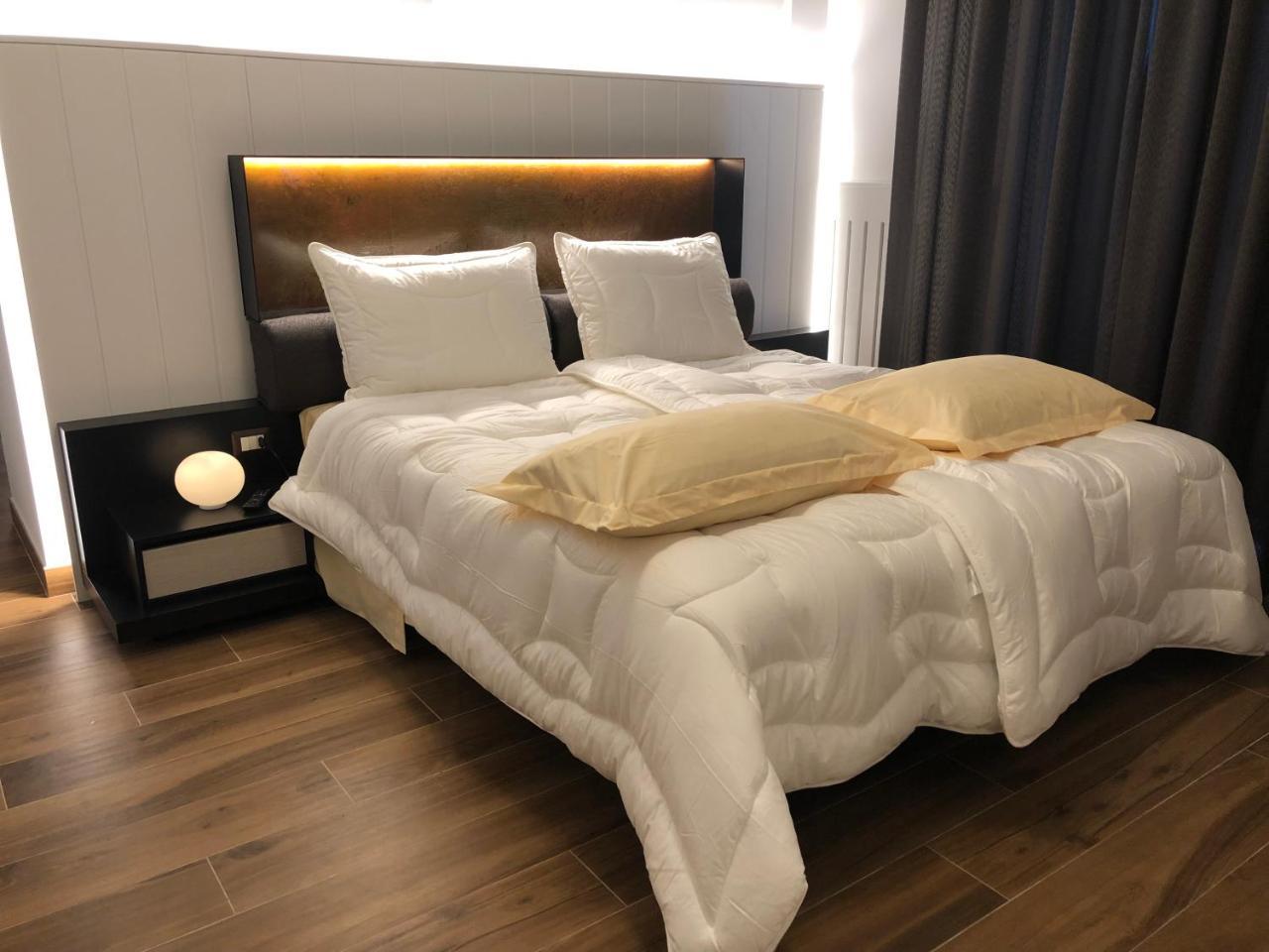 קאסרטה Tropicana Room מראה חיצוני תמונה